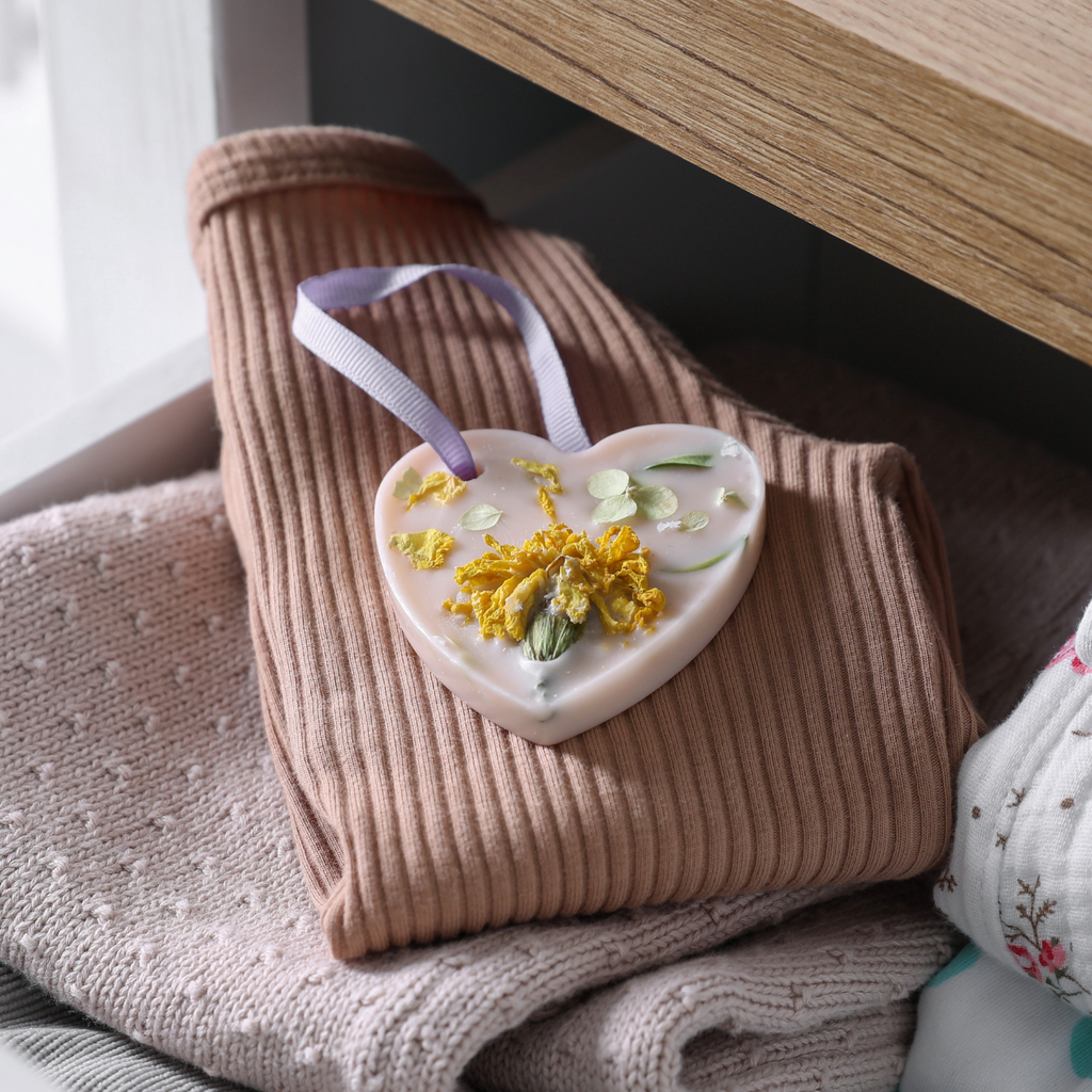 Build Your Own Cozy & Earthy Gigt Box | Custom Fragrance Gift